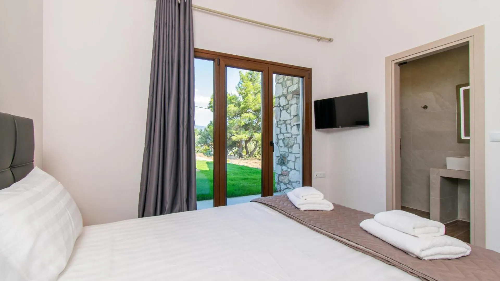 Villa Olvia Vourvourou